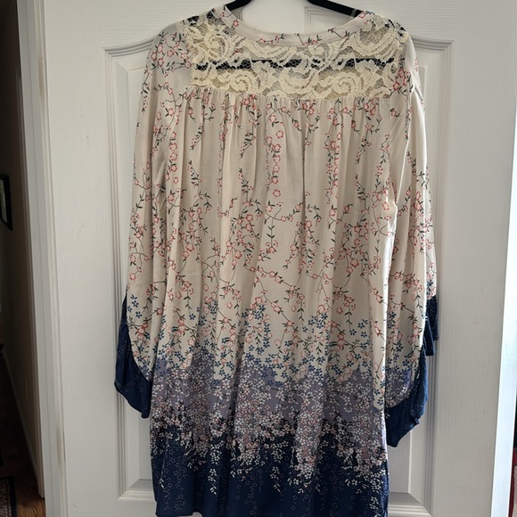 Kori dress - Picture 2 of 3